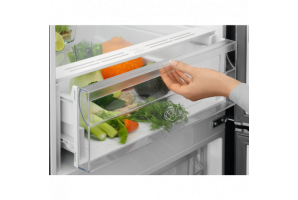 Réfrigérateur Congélateur Combiné ELECTROLUX 324L inox - LNT5MF32U0