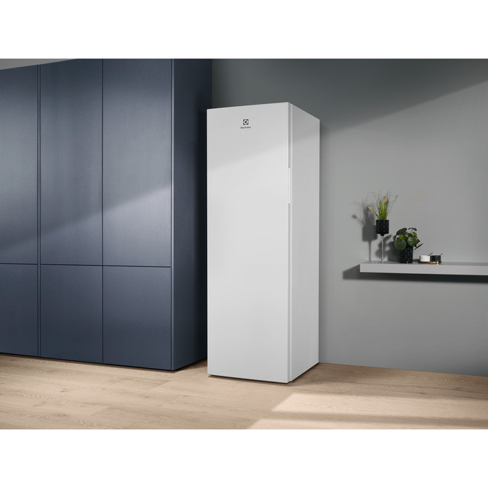 Congélateur Armoire ELECTROLUX Froid Ventilé 280L - LUT5NF28W0